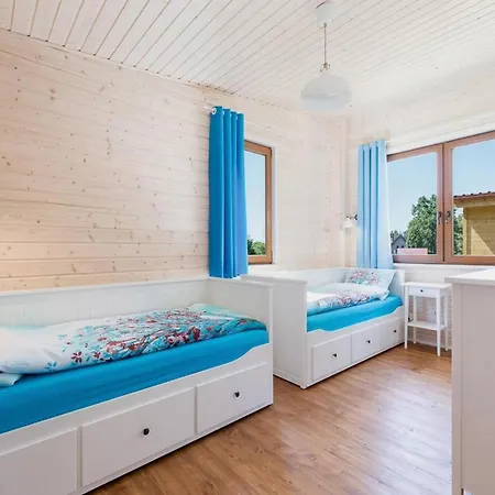 Comfortable No 7 , Summer Pool *
